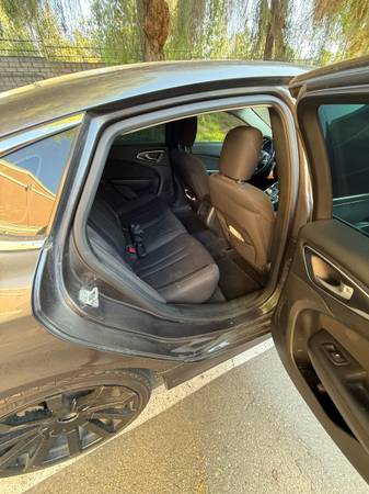 2015 Chrysler 200 S 4dr All-wheel Drive Sedan Automatic — photo 3
