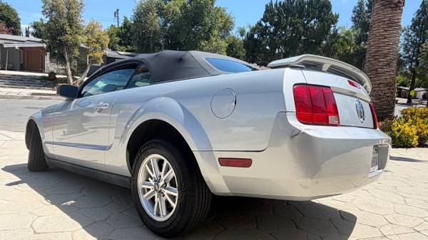 2006 Ford Mustang GT Premium — photo 7