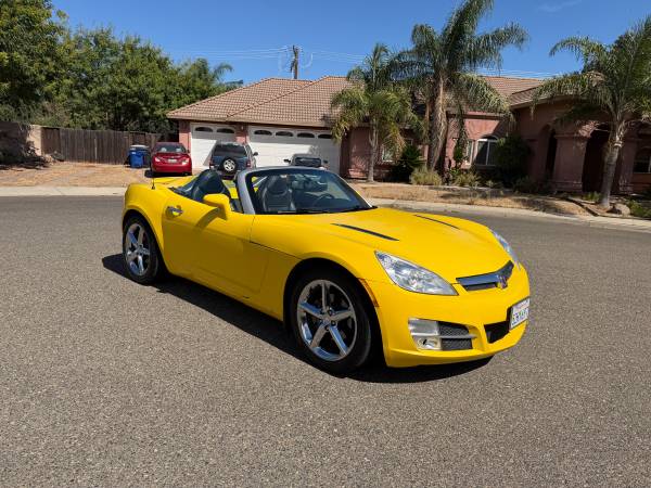 2007 Saturn SKY Base 2dr Convertible Manual — photo 7