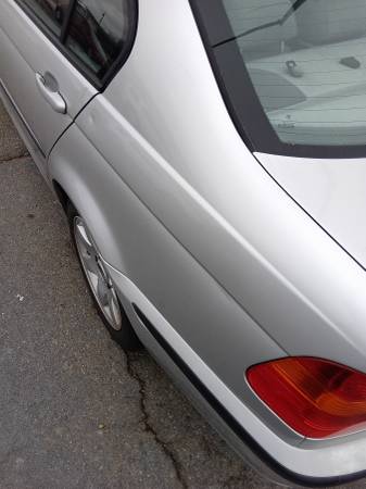 2003 BMW 325i — photo 3