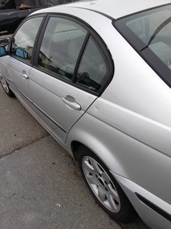 2003 BMW 325i — photo 4