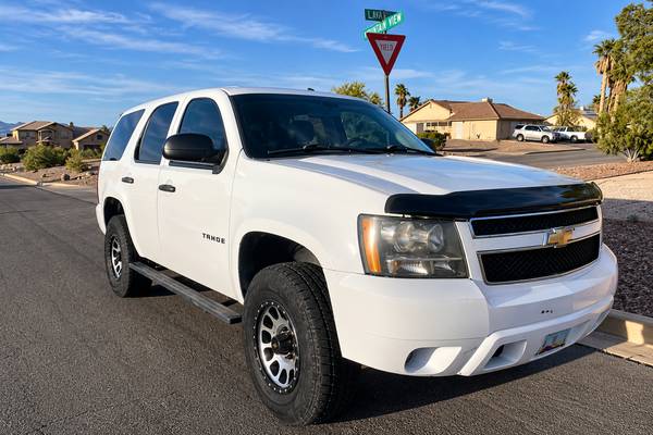 2009 Chevrolet Tahoe LS — photo 1