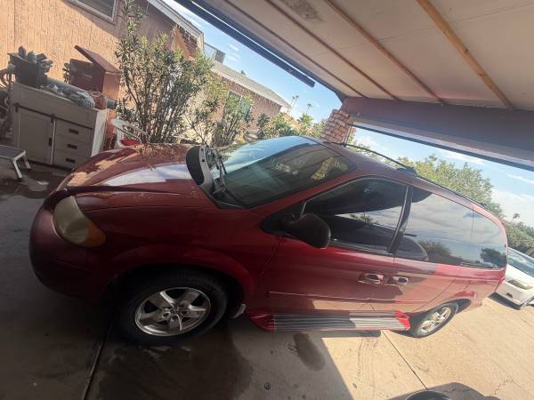 2006 Dodge Grand Caravan CV Cargo Van Automatic — photo 2