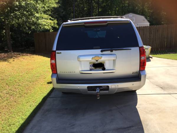 2014 Chevrolet Suburban 1500 LT 4x2 Automatic — photo 4