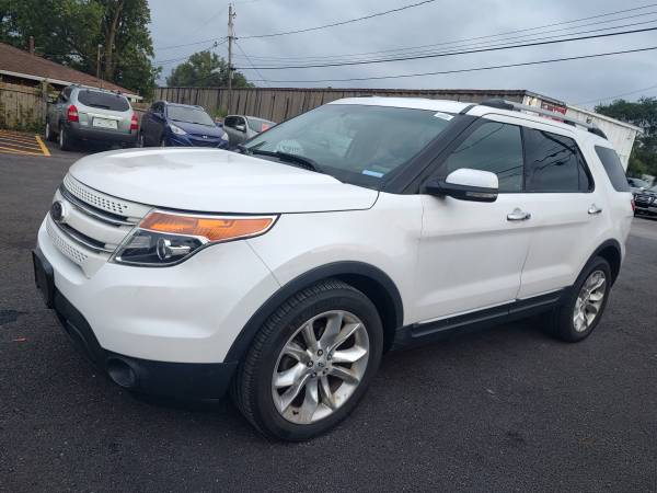 2013 Ford Explorer XLT 4dr 4x4 Automatic — photo 5