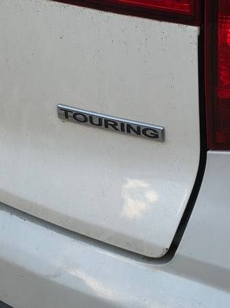 2016 Honda Pilot Touring 4dr All-wheel Drive Automatic — photo 8