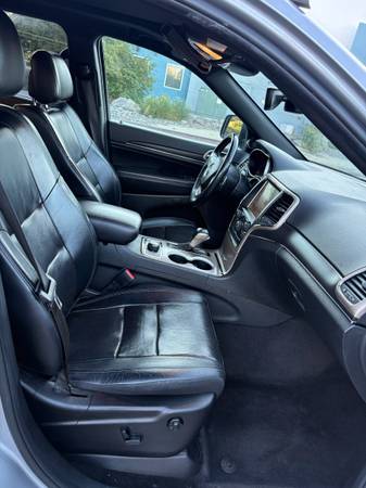 2017 Jeep Grand Cherokee SRT 4dr 4x4 Automatic — photo 6