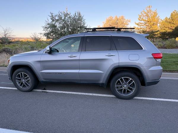 2017 Jeep Grand Cherokee SRT 4dr 4x4 Automatic — photo 4