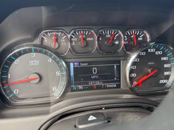 2016 Chevrolet Tahoe LTZ 4x4 Automatic — photo 5