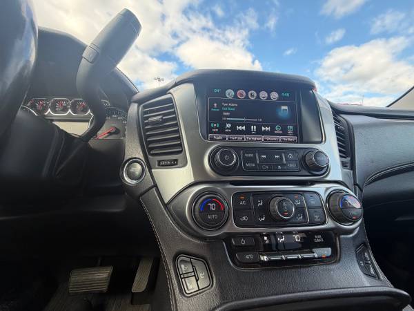 2016 Chevrolet Tahoe LTZ 4x4 Automatic — photo 3