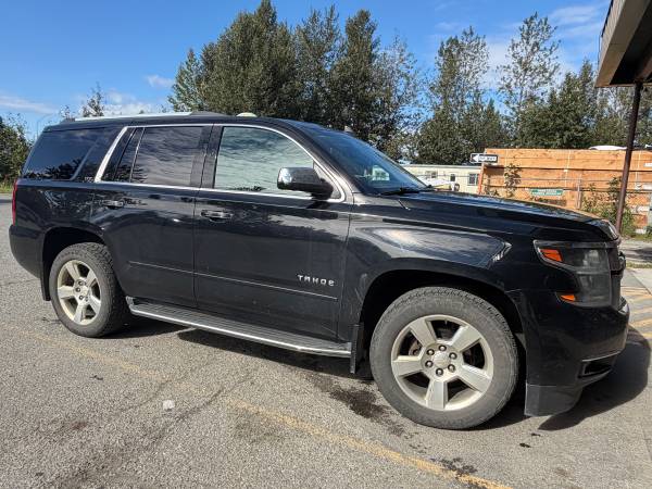 2016 Chevrolet Tahoe LTZ 4x4 Automatic — photo 1