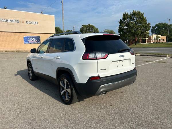 2020 Jeep Chrokee Limited — photo 5