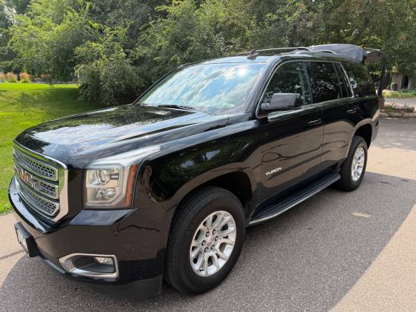 2017 GMC Yukon SLT — photo 1