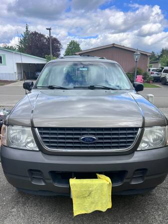 2002 Ford Explorer XLS 4dr 4x2 Manual — photo 1