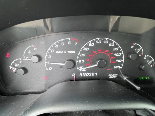 2002 Ford Explorer XLS 4dr 4x2 Manual — photo 6
