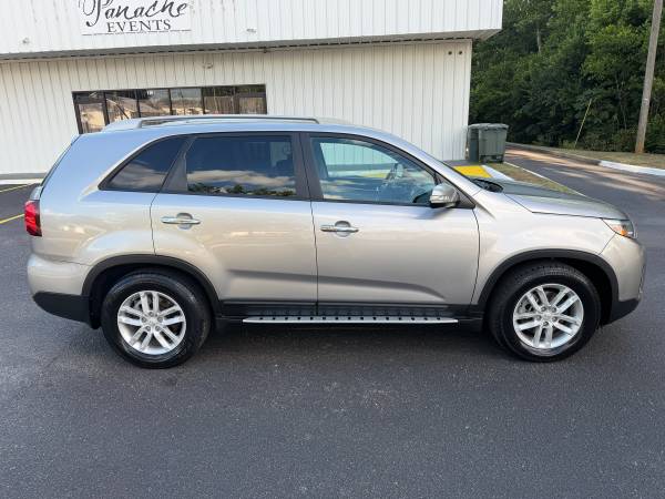 2015 KIA Sorento EX V6 4dr All-wheel Drive Automatic — photo 4