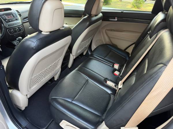 2015 KIA Sorento EX V6 4dr All-wheel Drive Automatic — photo 10