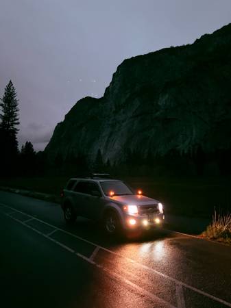 2008 Ford Escape XLT 3.0L 4dr 4x4 Automatic — photo 1