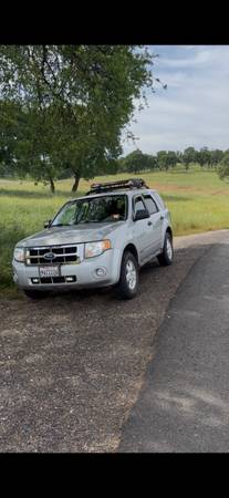 2008 Ford Escape XLT 3.0L 4dr 4x4 Automatic — photo 2