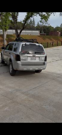 2008 Ford Escape XLT 3.0L 4dr 4x4 Automatic — photo 9