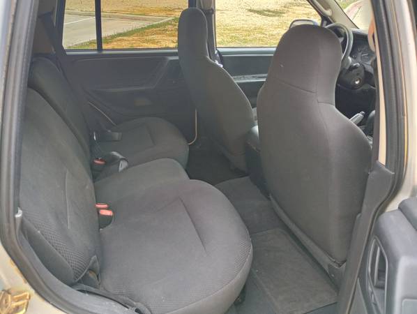 2004 Jeep Grand Cherokee Laredo 4dr 4x2 Automatic — photo 12