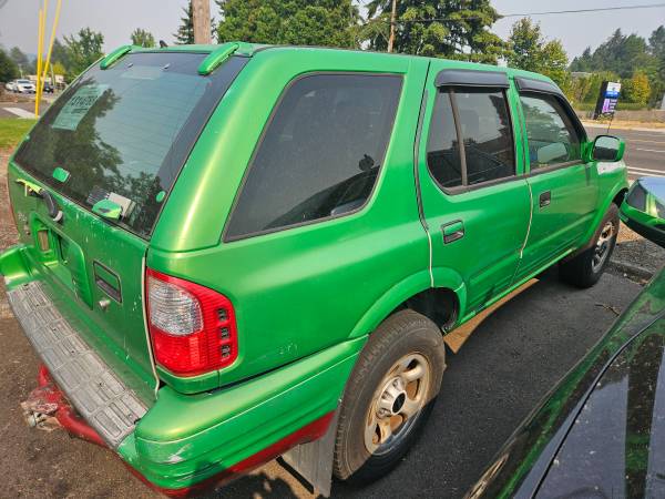 2004 Isuzu Rodeo S V6 — photo 2