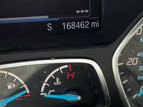 2015 Ford Escape SE 4dr 4x4 Automatic — photo 2