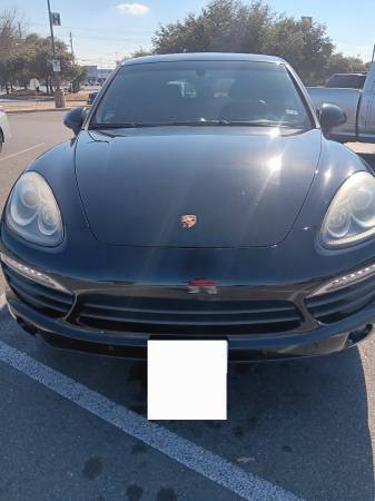 2012 Porsche Cayenne S 4dr All-wheel Drive Automatic — photo 2