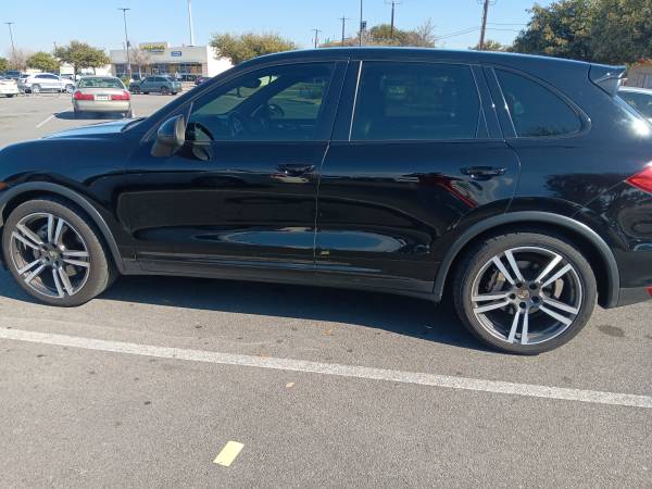 2012 Porsche Cayenne S 4dr All-wheel Drive Automatic — photo 1