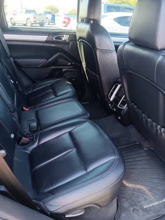 2012 Porsche Cayenne S 4dr All-wheel Drive Automatic — photo 8