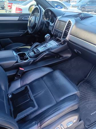 2012 Porsche Cayenne S 4dr All-wheel Drive Automatic — photo 7