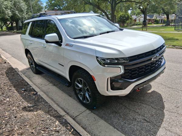 2022 Chevrolet Tahoe Z71 4x4 Automatic — photo 1