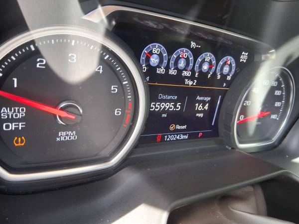 2022 Chevrolet Tahoe Z71 4x4 Automatic — photo 3