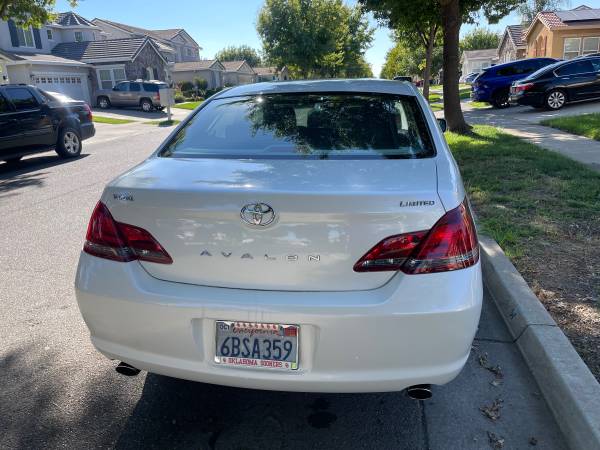 2008 Toyota Avalon XL 4dr Sedan Automatic — photo 3