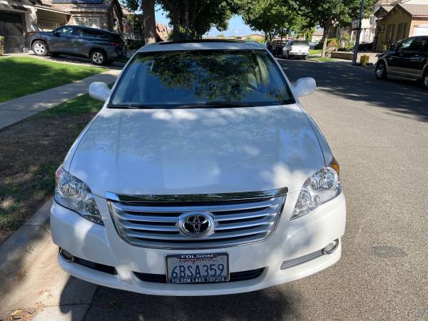 2008 Toyota Avalon XL 4dr Sedan Automatic — photo 1