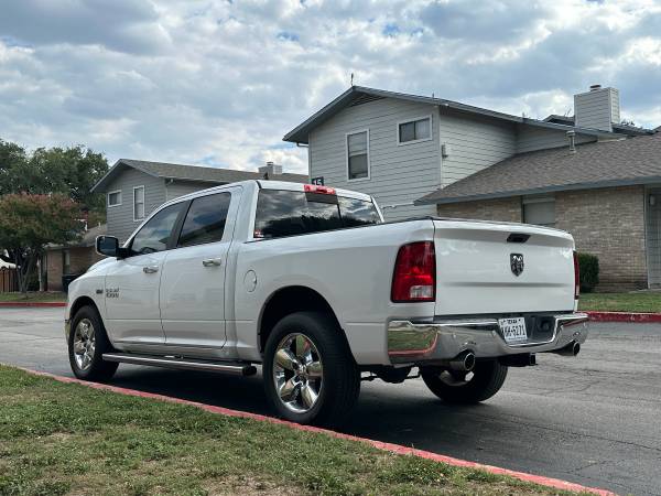 2015 Dodge Ram Big — photo 10