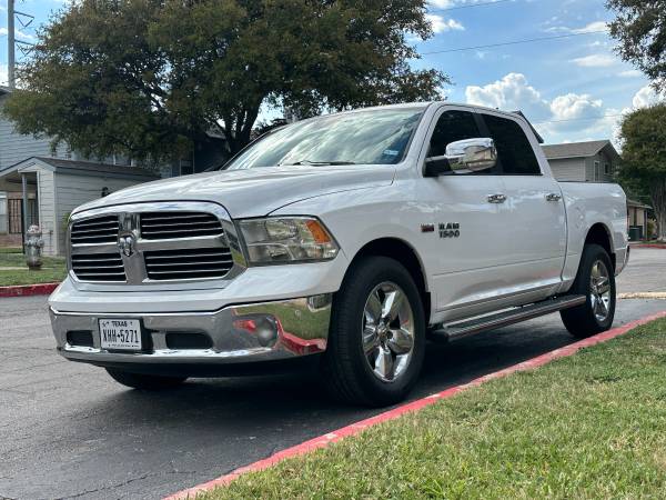 2015 Dodge Ram Big — photo 2
