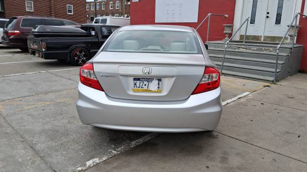 2012 Honda Civic LX 2dr Coupe Automatic — photo 4