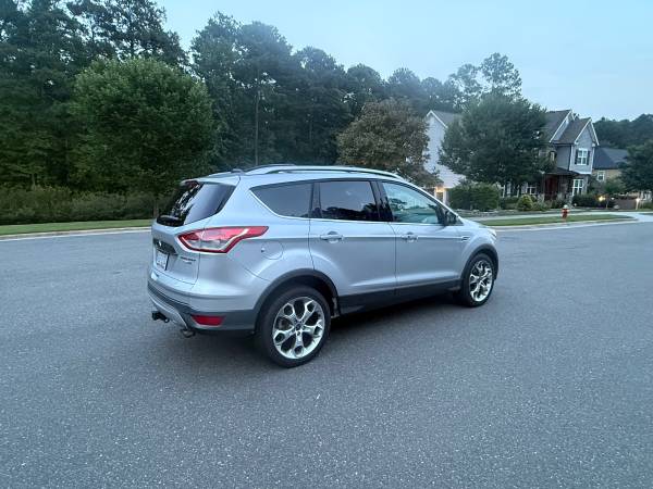 2016 Ford Escape Titanium 4dr 4x4 Automatic — photo 6
