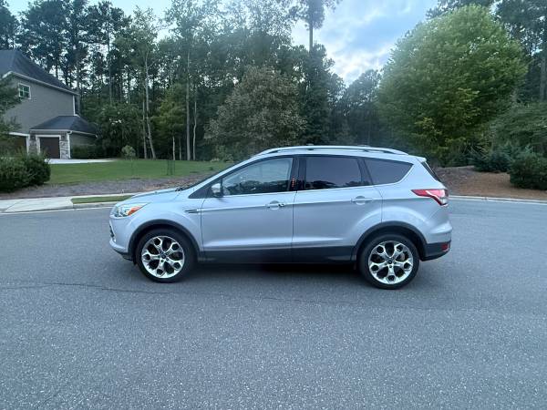 2016 Ford Escape Titanium 4dr 4x4 Automatic — photo 2