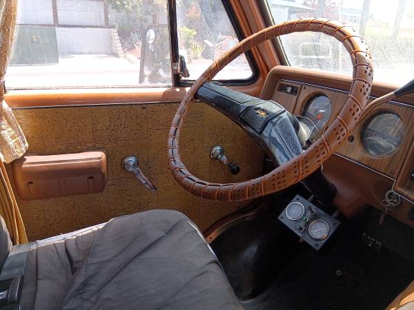 1976 Chevrolet G20 Camper — photo 10