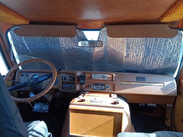 1976 Chevrolet G20 Camper — photo 3