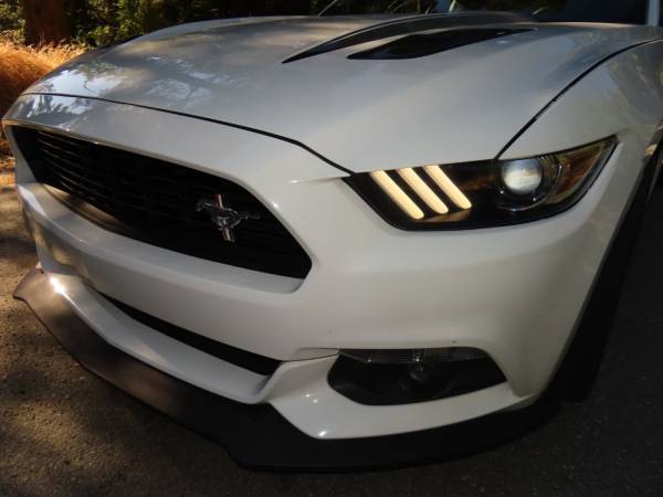 2016 Ford Mustang GT Premium 2dr Fastback Manual — photo 3