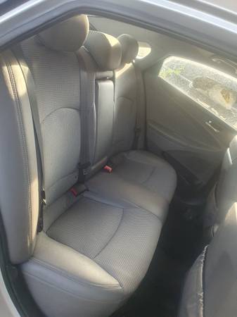 2011 Hyundai Sonata SE 2.0T 4dr Sedan Automatic — photo 4