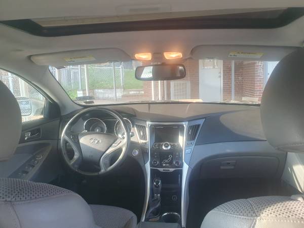 2011 Hyundai Sonata SE 2.0T 4dr Sedan Automatic — photo 3