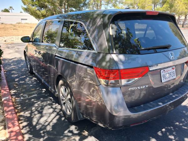 2015 Honda Odyssey EX-L Passenger Van Automatic — photo 8