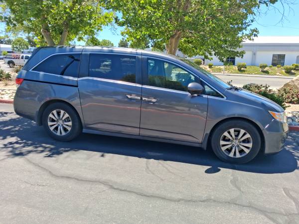 2015 Honda Odyssey EX-L Passenger Van Automatic — photo 1