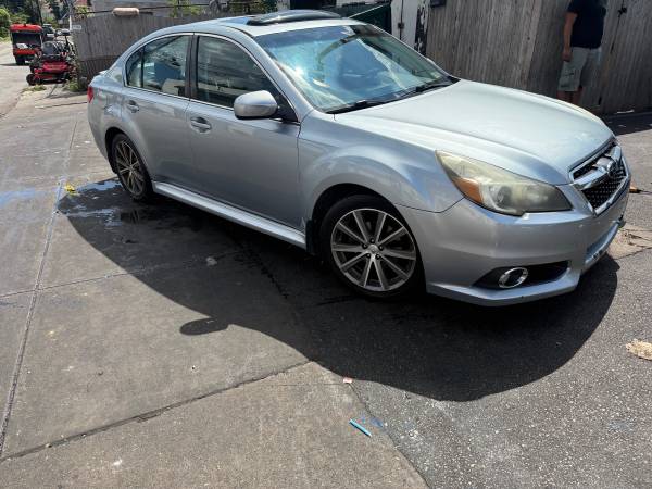 2014 Subaru Legacy 2.5i 4dr All-wheel Drive Sedan CVT — photo 1