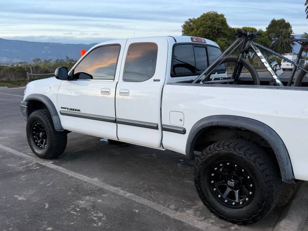 2002 Toyota Tundra SR5 V8 2dr 4x4 Regular Cab Automatic — photo 4