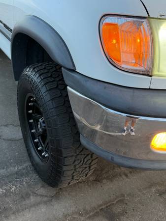 2002 Toyota Tundra SR5 V8 2dr 4x4 Regular Cab Automatic — photo 7